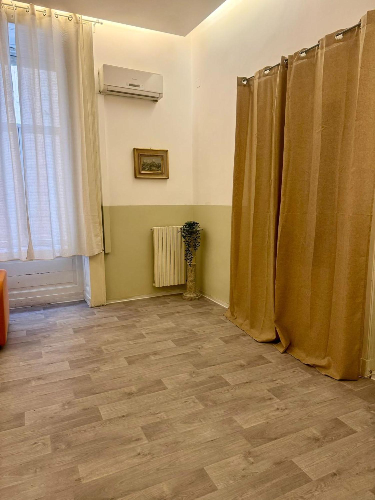 Appartamento E Casa Di *
