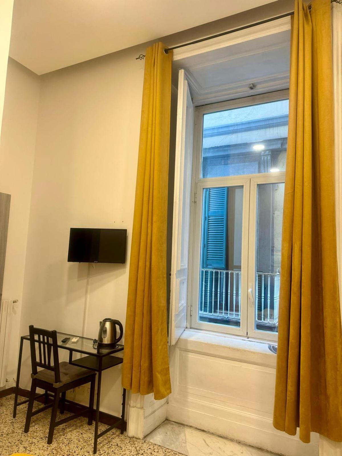 E Casa Di Appartamento Napoli